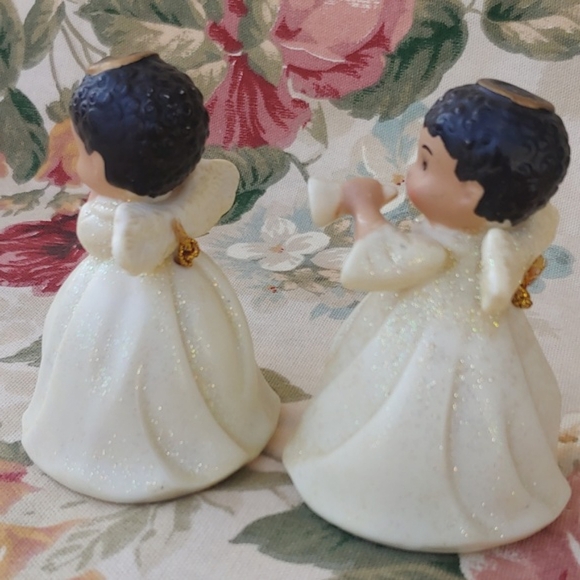 Angelic Holiday Ceramic Bells Set of Two Angels 3.5" Tall - Picture 13 of 16